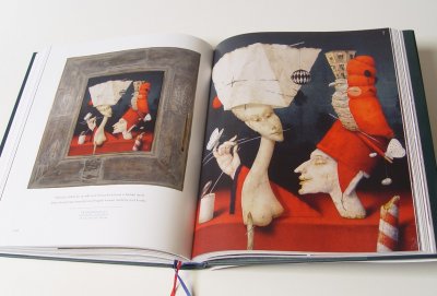 A publication of my paintings was published.  Texts and hundreds of high quality reproductions on 340 pages.  Published by SVU Mánes. Book price 80,-Eur + porto.