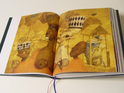 A publication of my paintings was published.  Texts and hundreds of high quality reproductions on 340 pages.  Published by SVU Mánes. Book price 80,-Eur + porto.