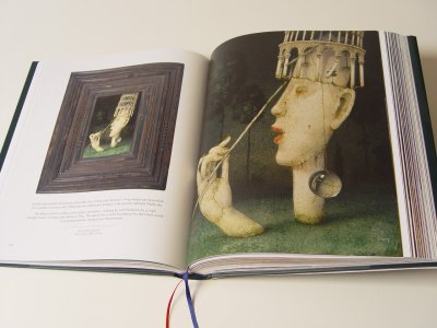A publication of my paintings was published.  Texts and hundreds of high quality reproductions on 340 pages.  Published by SVU Mánes. Book price 80,-Eur + porto.